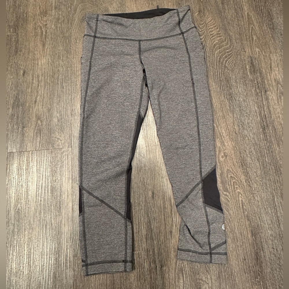 Lululemon Cropped 23” Leggings
